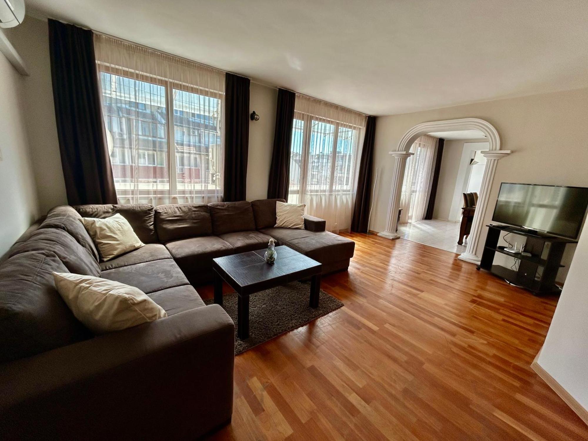 Fenix 2 Bedroom Apartment Varna Center Exterior photo